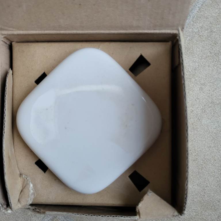 Ideal Standard white Sink with waste cover.