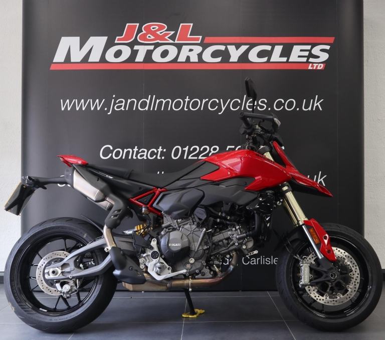 Ducati Hypermotard V2