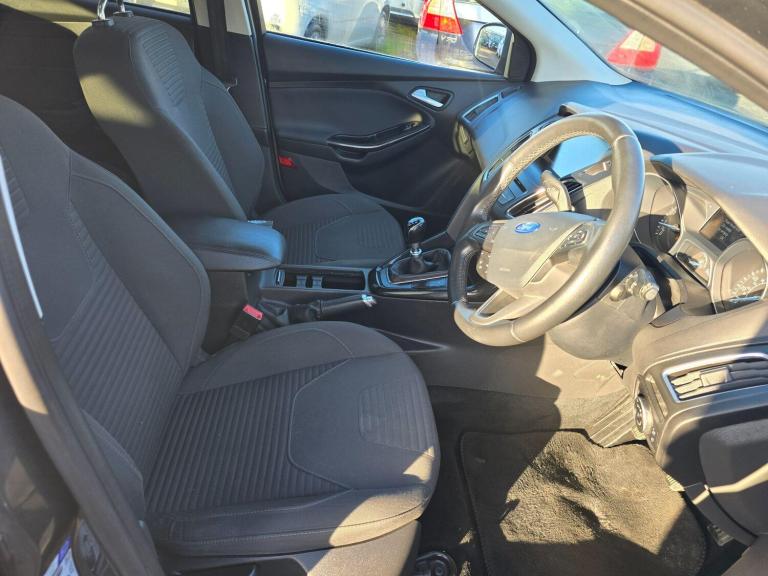 2016 Ford Focus 1.0 EcoBoost 125 Titanium 5dr HATCHBACK PETROL Manual