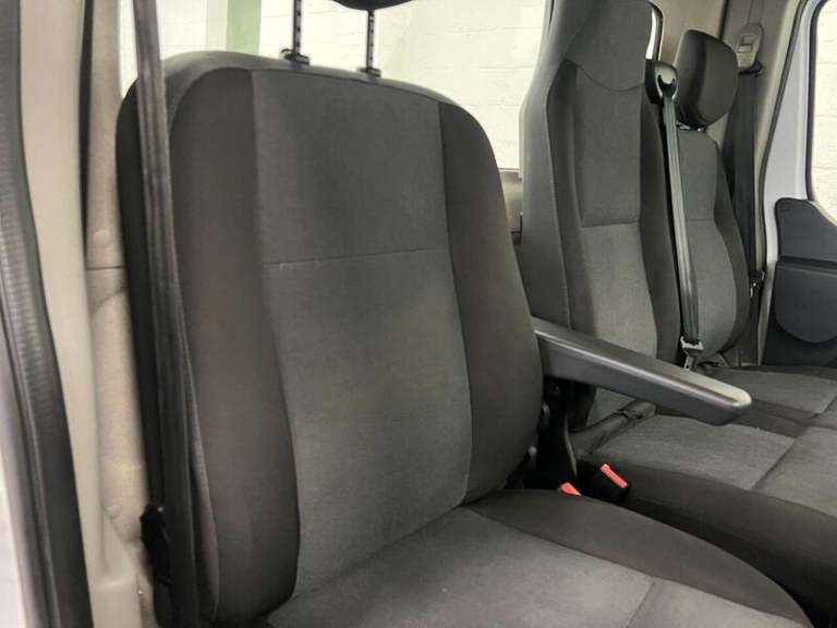  Nissan Interstar Interstar 2.3 dCi 35 Tekna L3 Euro 6 (s/s) 2dr Vehicle Transporter Diesel Manual