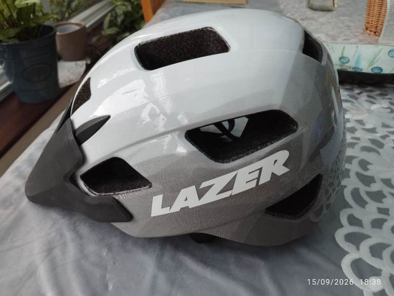 Lazer Chiru hemet