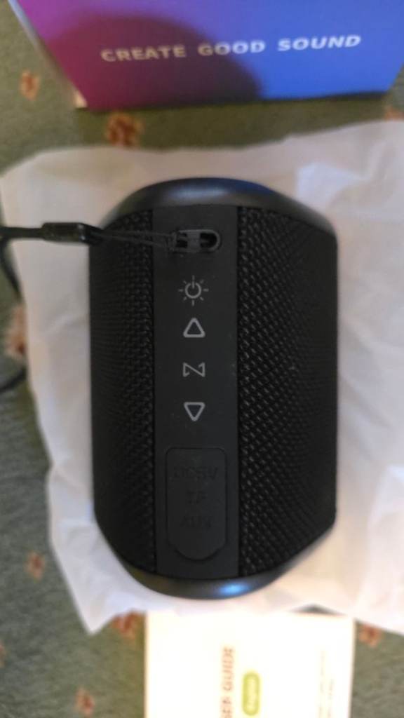 AOWOKA Bluetooth Speaker.