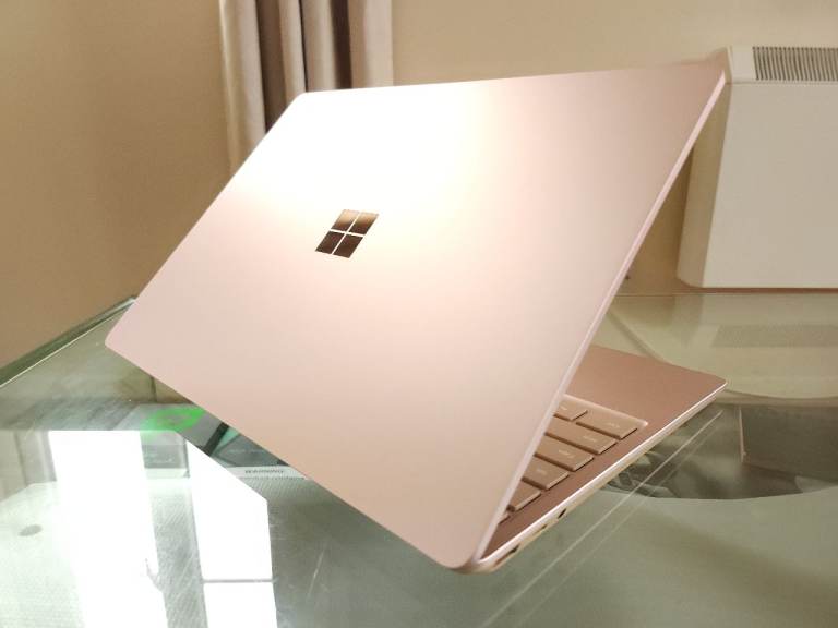 ❤️ Microsoft Surface Laptop Go 12.4” Touchscreen i5-10th Gen 8GB RAM 128GB SSD *ROSE GOLD* PRISTINE
