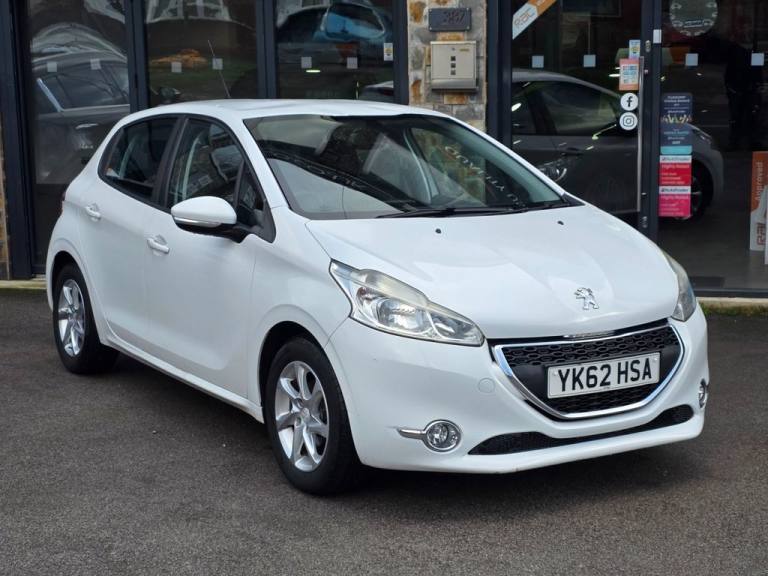 2012 Peugeot 208 1.2 VTi Active Hatchback 5dr Petrol Manual Euro 5 (82 ps) Hatchback Petrol Manual
