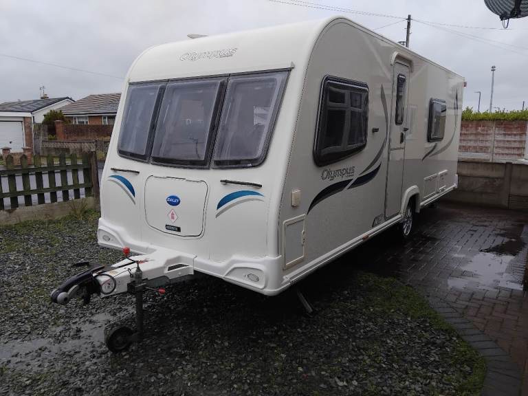 2013 Bailey Olympus 530-4, Fixed Bed, Motor Mover, Awning, Cover.... 