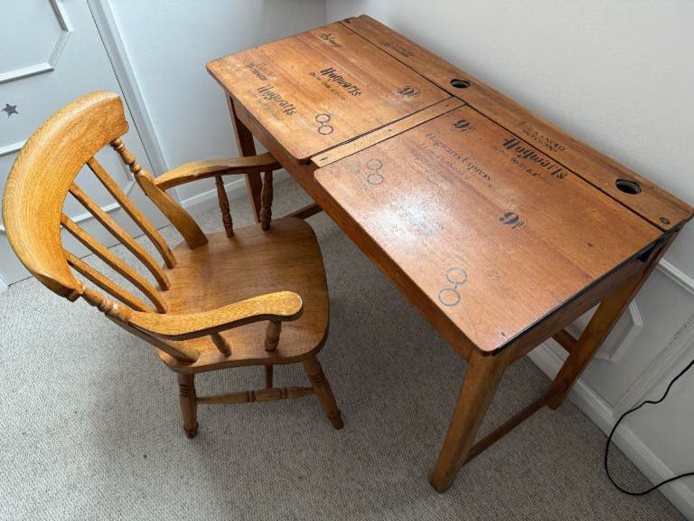 Harry Potter theme Wooden Childs Desk And Chair With Storage