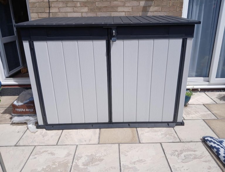 Garden storage / bike shed