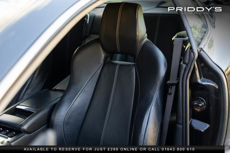 ASTON MARTIN DB9 5.9 - 13 Stamp service portfolio - Future classic by Aston