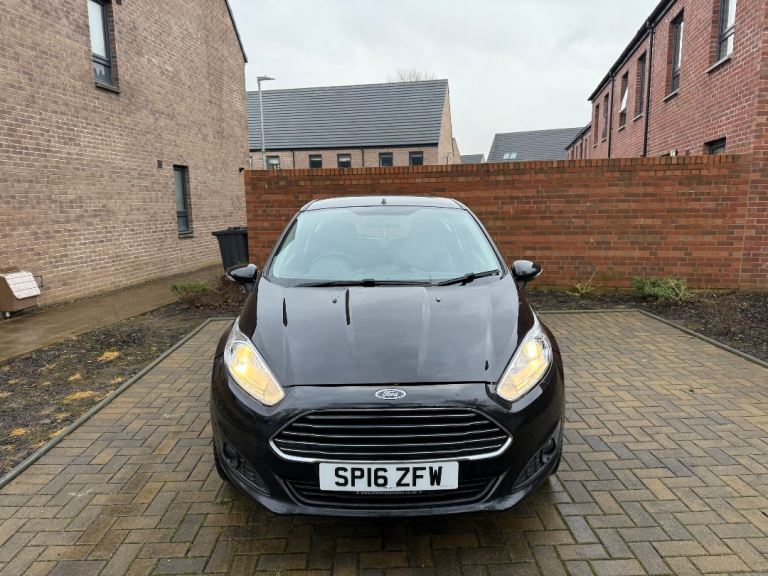 Ford, FIESTA, Hatchback, 2016, Manual, 1241 (cc), 3 doors
