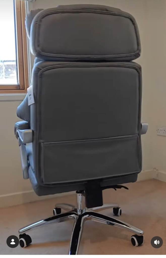 Warmiehomie Grey Executive Office Chair with Footrest - As Good As New
