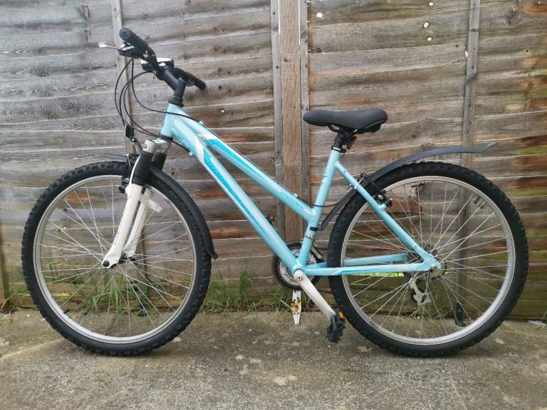 RALEIGH LADIES /GIRLS MOUNTAIN BIKE 26"WHEELS 