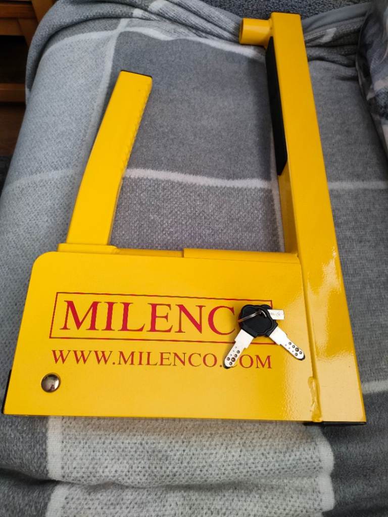 Wheel clamp