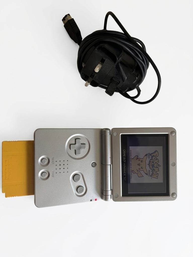Nintendo Game Boy Advance SP with Pokémon Yellow