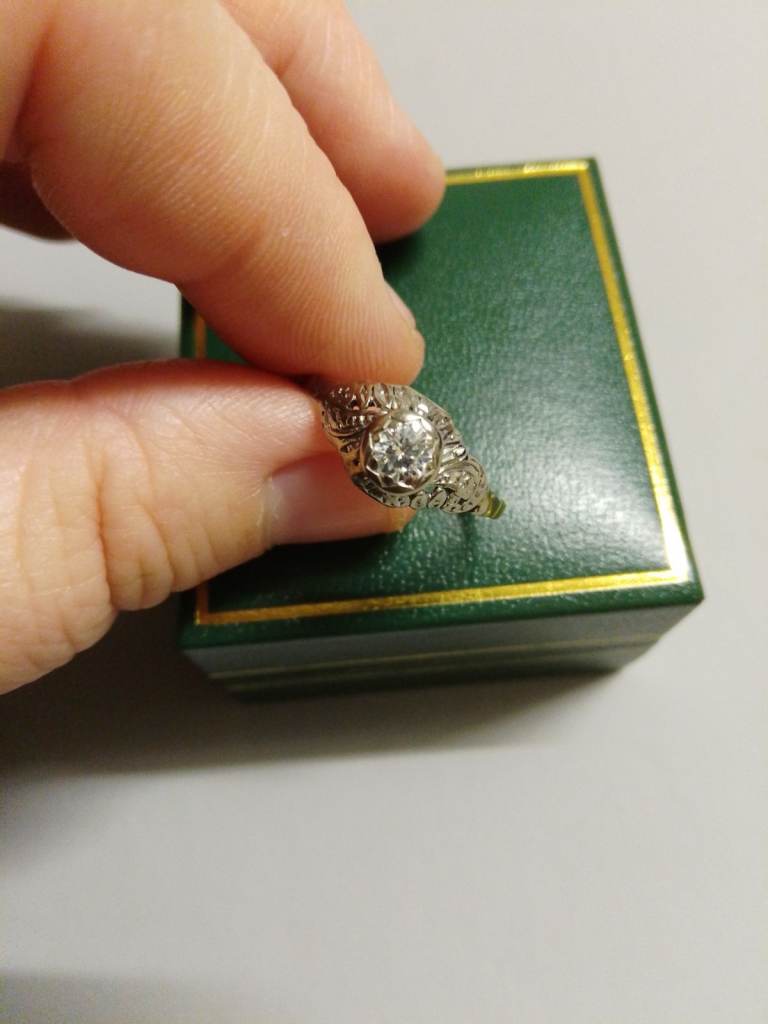 Antique 18ct gold hallmarked diamond solitaire ring size M 1/2 reduced to £295