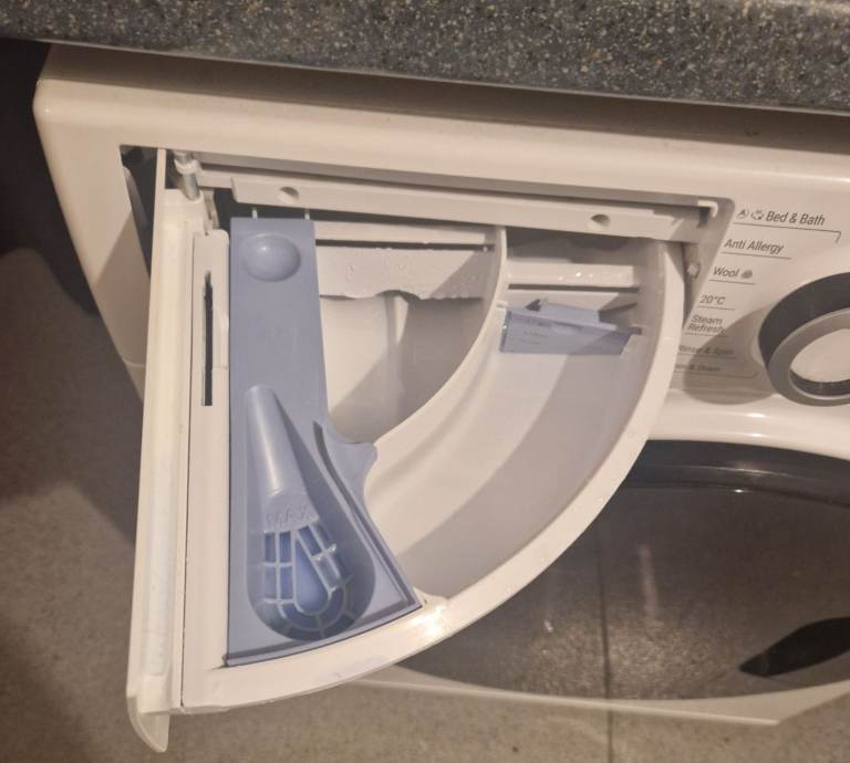 Hotpoint ActiveCare Washing Machine