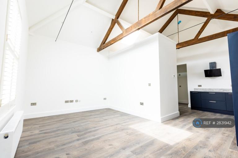 1 bedroom flat in Magpie Apartments, Norwich, NR3 (1 bed) (#2831942)