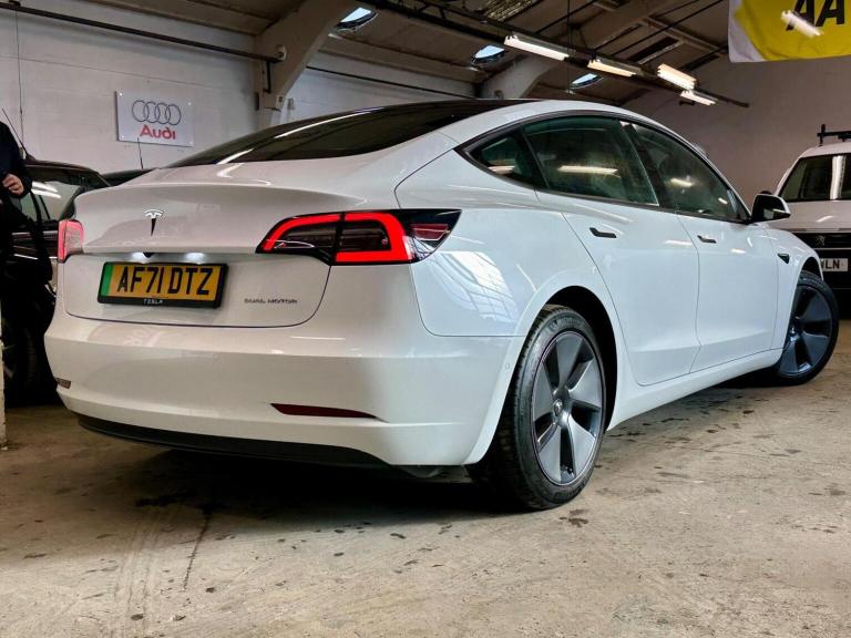 TESLA MODEL 3 (Dual Motor) Long Range Auto 4WDE 4dr 2021