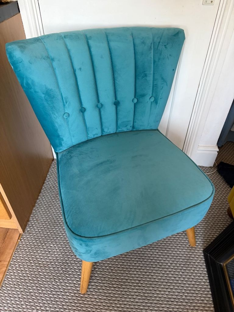 Dunelm Teal Velvet Occasional Chair - Good Condition
