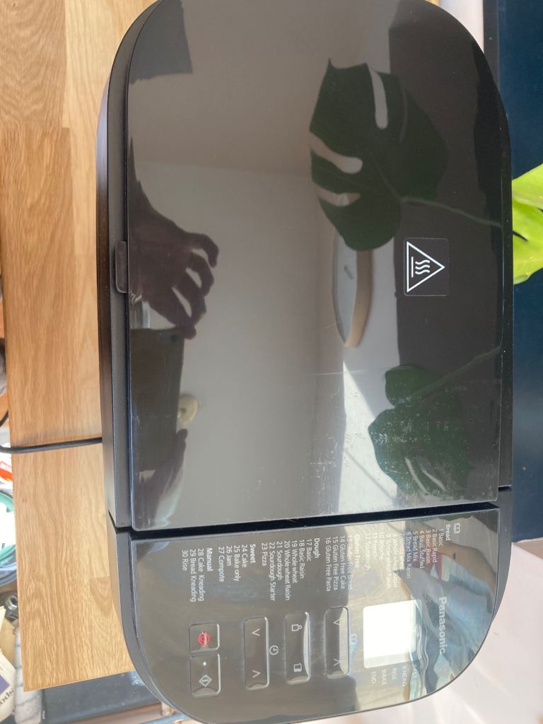 Panasonic breadmaker (model: SD-R2530) in great condition