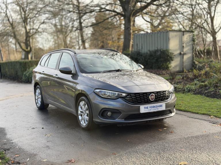 FIAT TIPO 1.6 Tipo Station Wagon 1.6 Multijet 120hp Easy Plus 2017