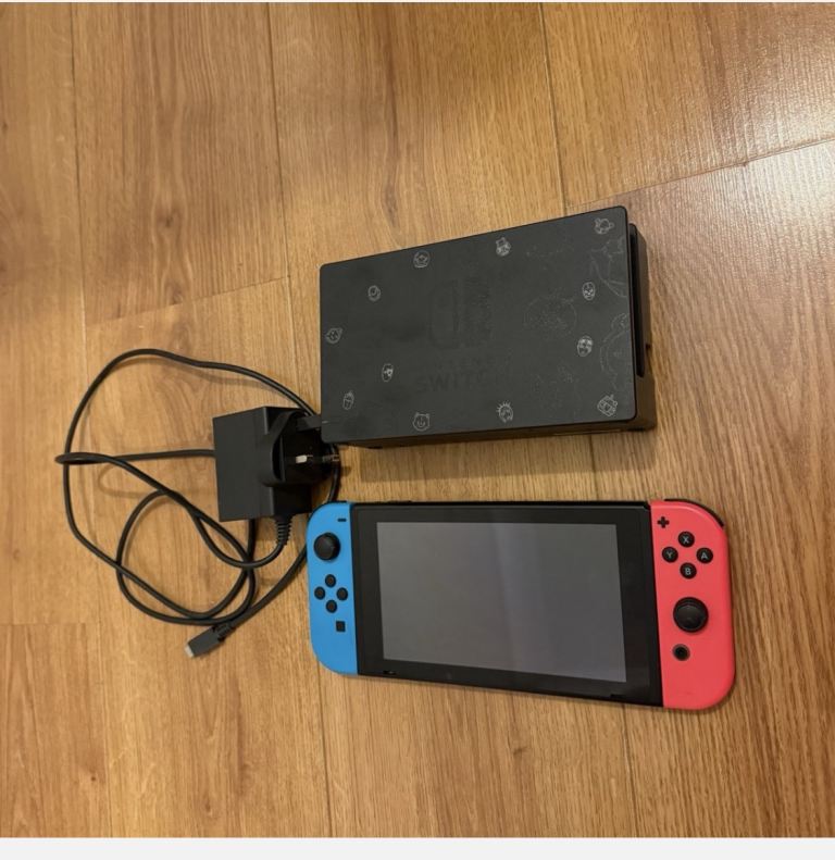 Nintendo switch console 