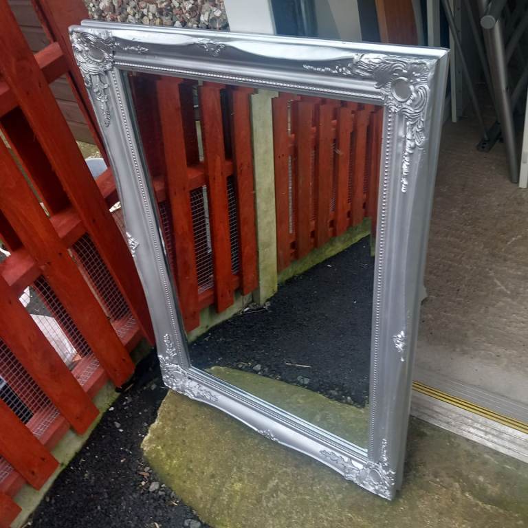 Mirror 