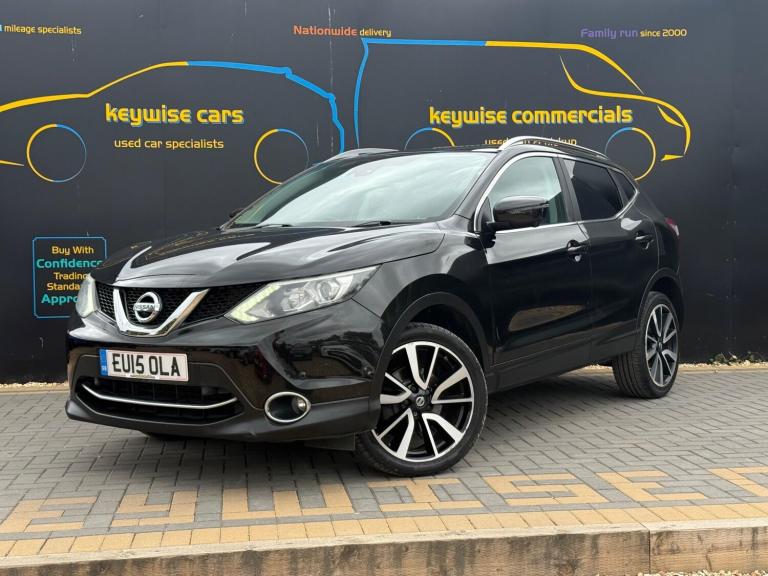 2015 Nissan Qashqai 1.6 DiG-T Tekna [Non-Panoramic] 5dr HATCHBACK PETROL Manual