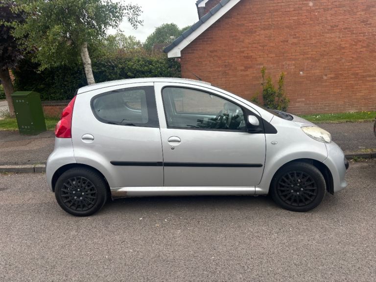 Peugeot, 107, Hatchback, 2008, Manual, 998 (cc), 5 doors