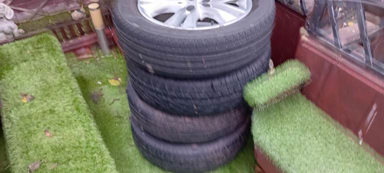 Nissan qashqai alloy wheels 