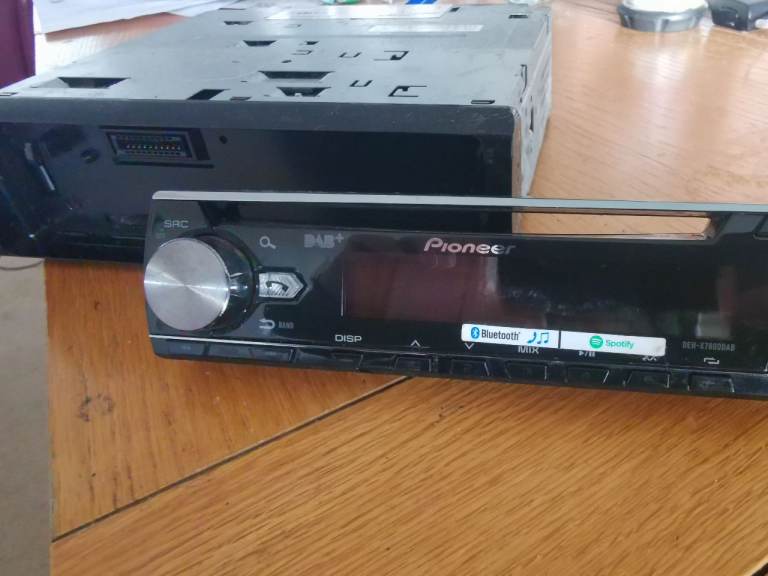 Pioneer DEH X7800DAB car radio