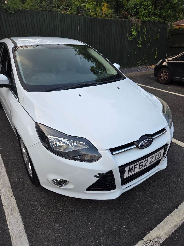 Ford, FOCUS, Hatchback, 2012, Manual, 998 (cc), 5 doors