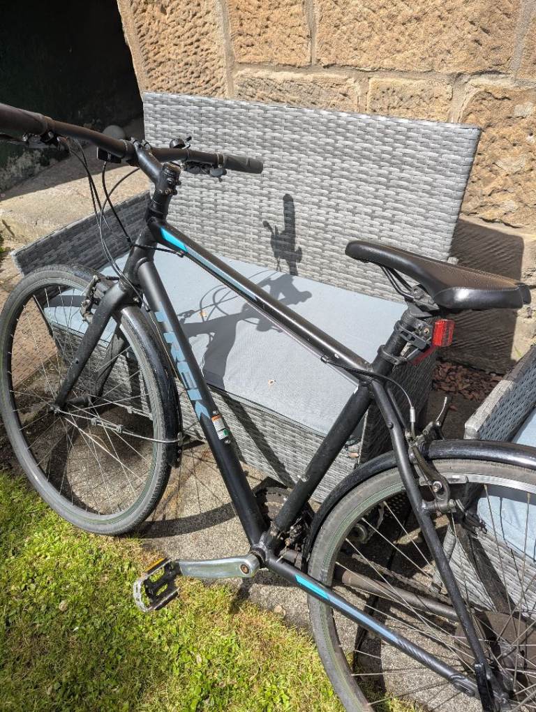 Trek Hybrid Bike – Black, Good Condition