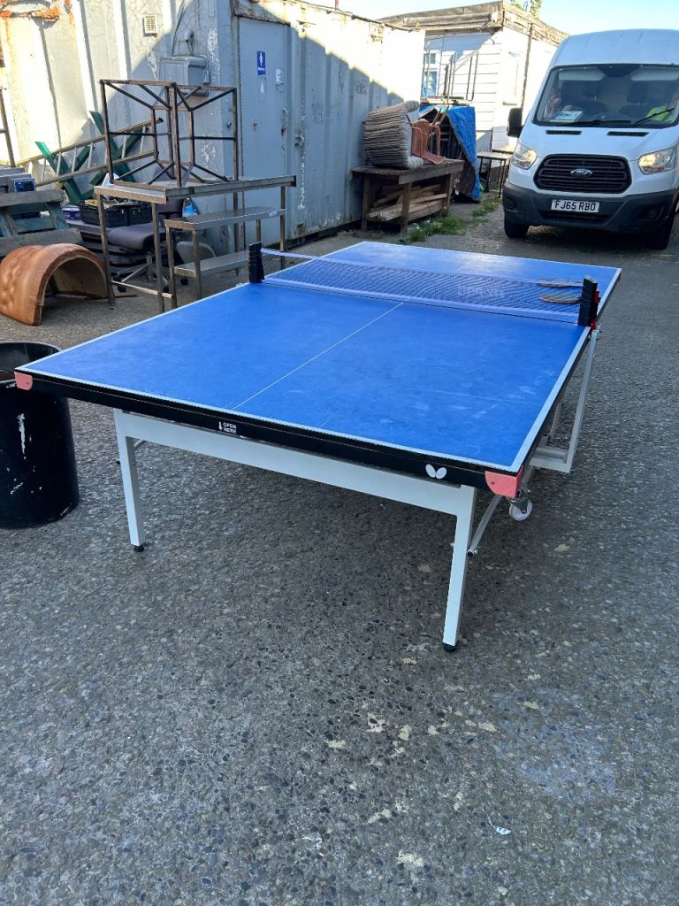 Butterfly Spirit Rollaway 19 Table Tennis Table – Good Condition