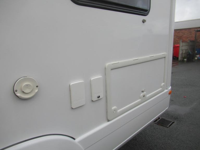 Auto Trail Tracker FB