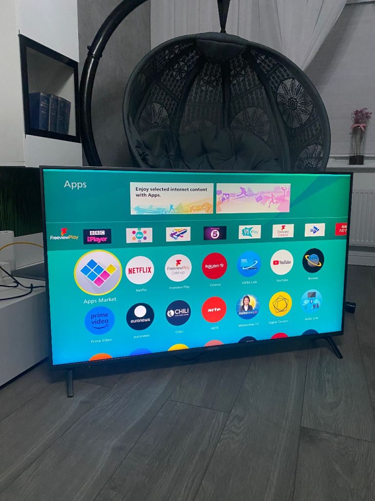 Panasonic Smart TV 4K 49"!