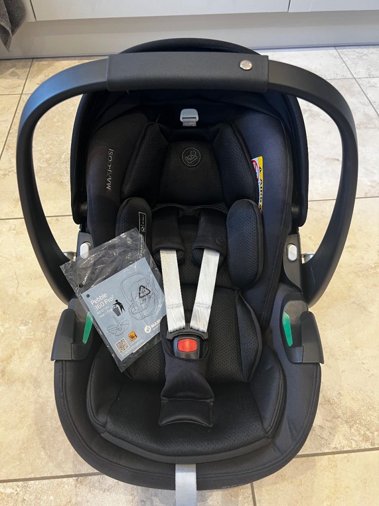 Maxi-Cosi Baby Car Seat – Black, As Good As New