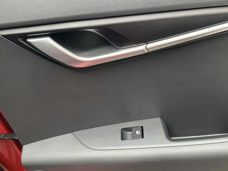 2024 Kia Niro 1.6 GDi 127 Hybrid 2 Nav 5dr DCT ESTATE PETROL/ELECTRIC Automatic