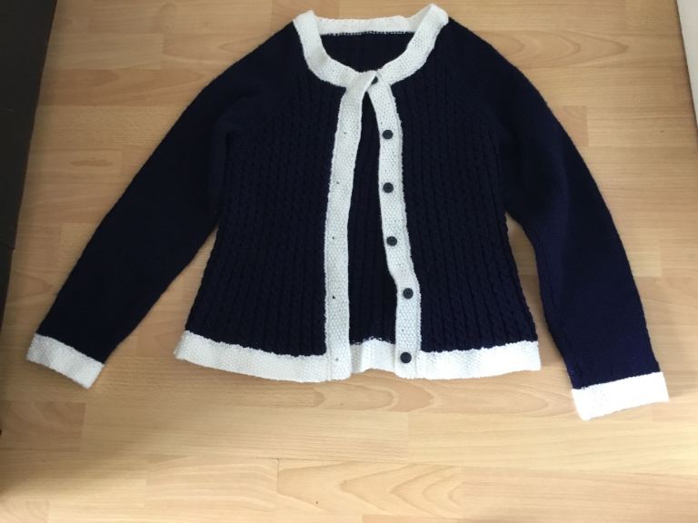 Women’s knitted jacket