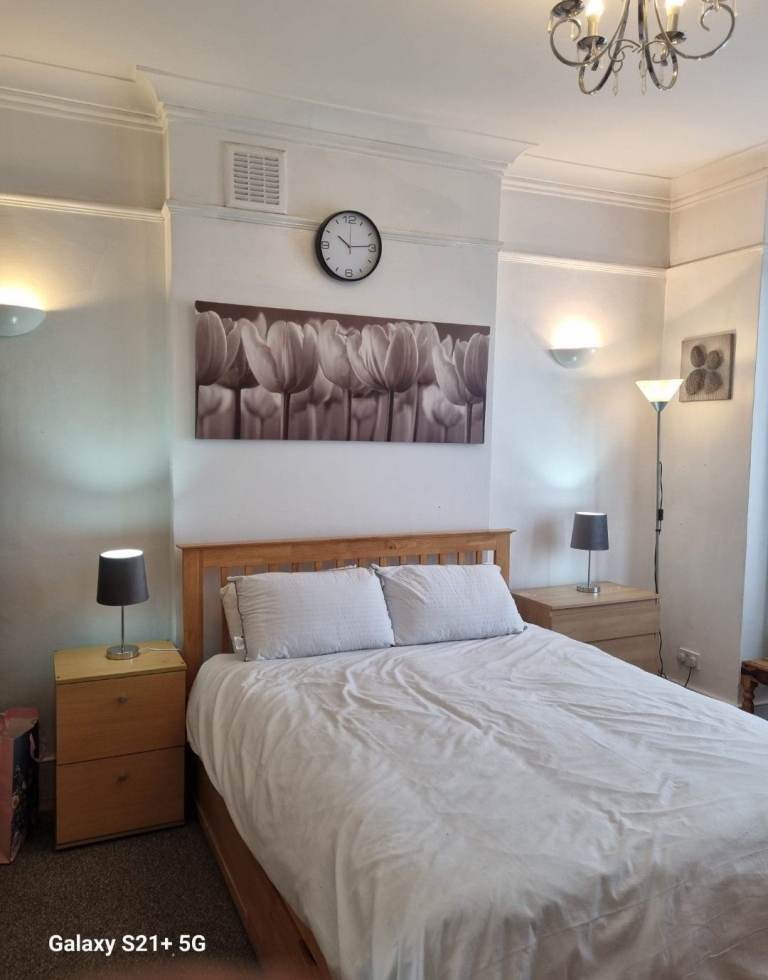 Lovely double room to rent in penge