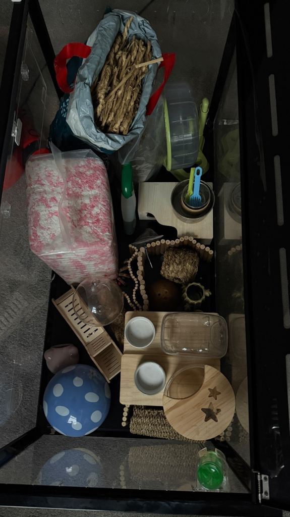 Bucastate hamster cage 