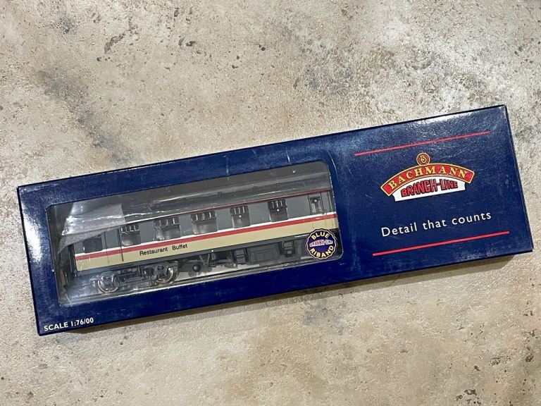 Bachmann 00 Scale BR Mk1 Restaurant Buffet Car 