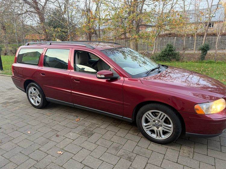 Volvo v70 wagon estate D5 low miles 