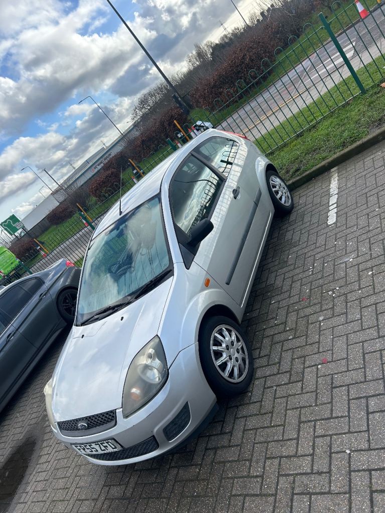 Ford, FIESTA, Hatchback, 2005, Automatic, 1596 (cc), 3 doors