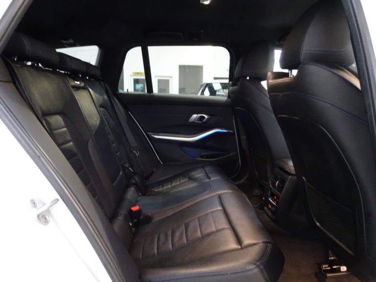 2020 BMW 3 Series 2.0 320d MHT M Sport Touring 5dr Diesel Hybrid Auto Euro 6 (s/s) (190 ps) Estat...