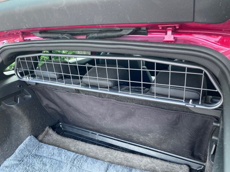 VOLKSWAGEN ID.5 DOG GUARD