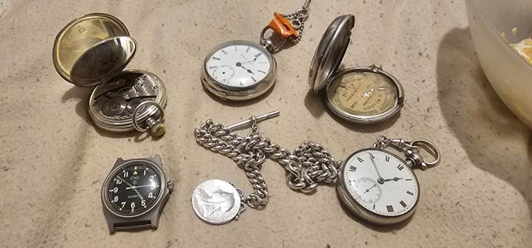 Job lot of qwality antique solid silver pocket watches and chain