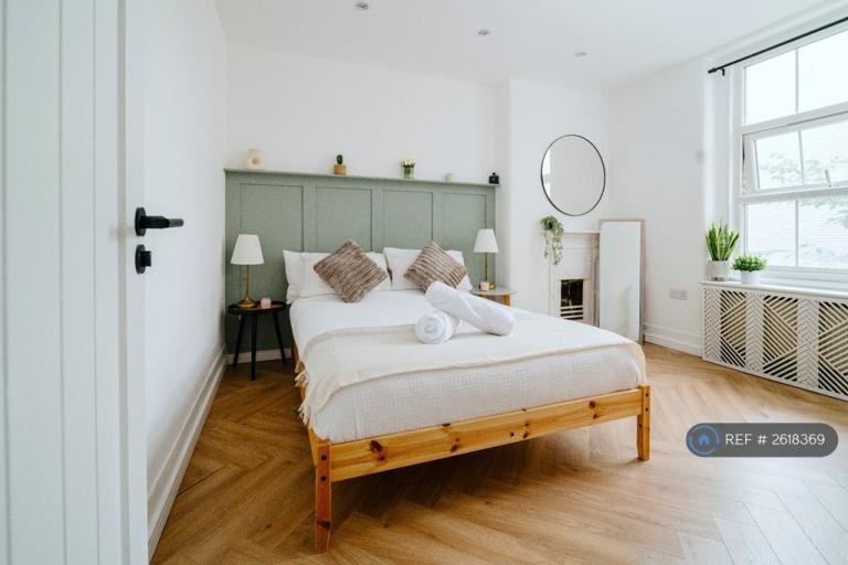 2 bedroom house in Miles Buildings, London, NW1 (2 bed) (#2618369)