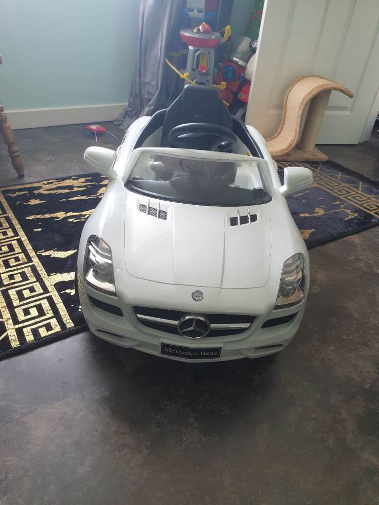 Kids electric car Mercedes benz