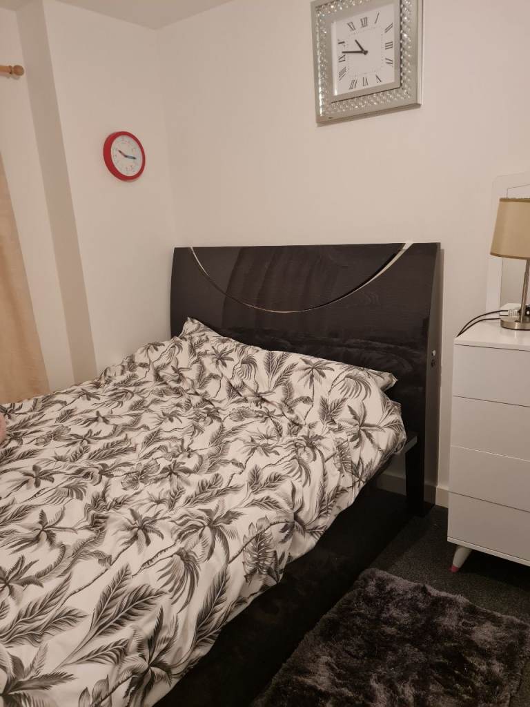 Double and single room available 