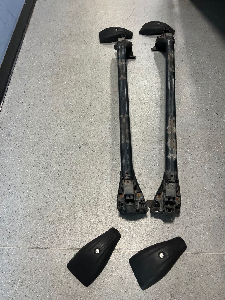 Ford Focus 5 Door Hatchback Roof Rack Bars
